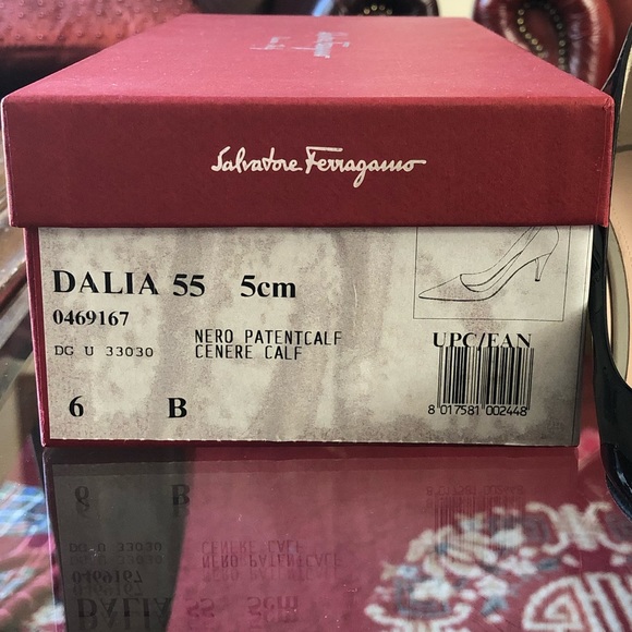 SALVATORE FERRAGAMO | Dalia Black Patent Heels 6 - Picture 8 of 8